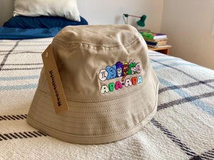 Gorro Bucket - "Cuántos amiguis en fila"